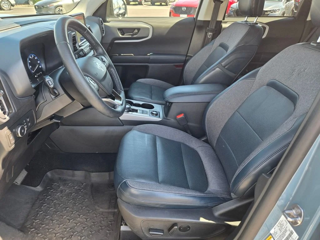Used 2021  Ford Outer Banks image 14