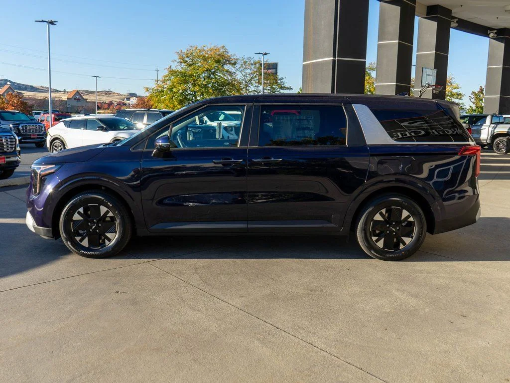 New 2026 Deep Chroma Blue Kia LXS image 4