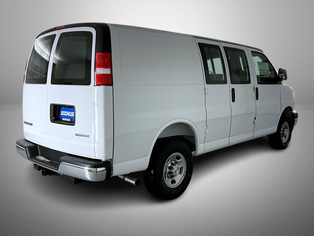 2025 Chevrolet Express Cargo Work Van - Photo 5