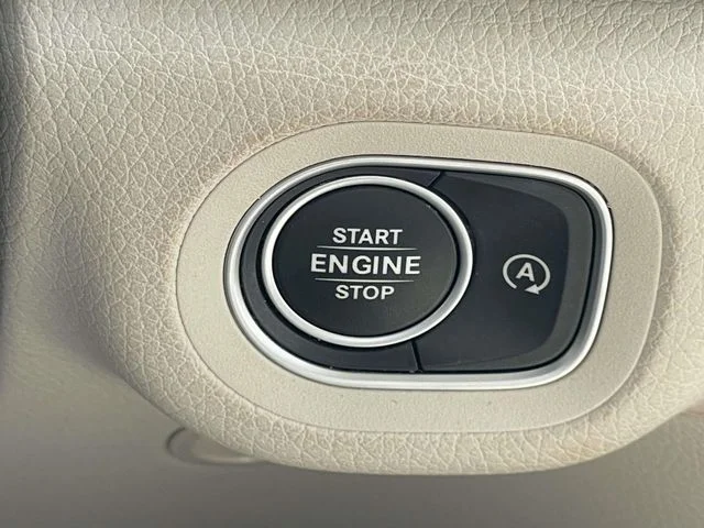 Used 2024 White Mercedes-Benz GLE 450 image 25