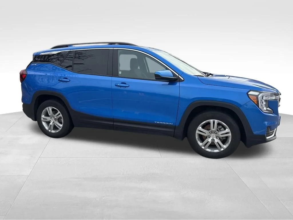 Used 2024 Blue GMC SLE image 14