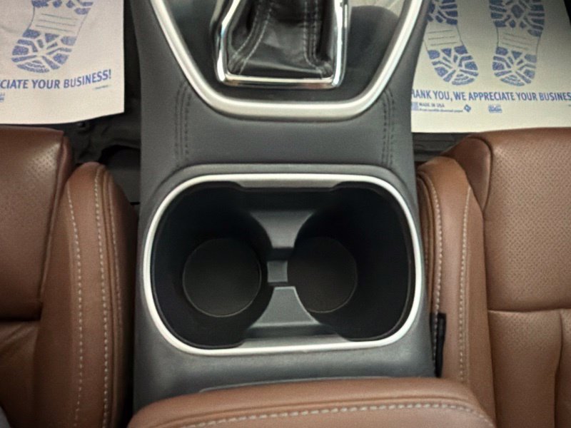 Used 2020 White Subaru Touring image 32