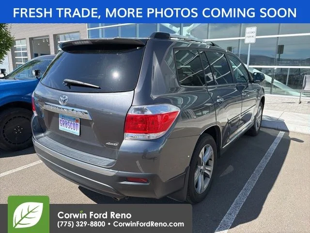 Used 2011 Gray Toyota Limited image 6