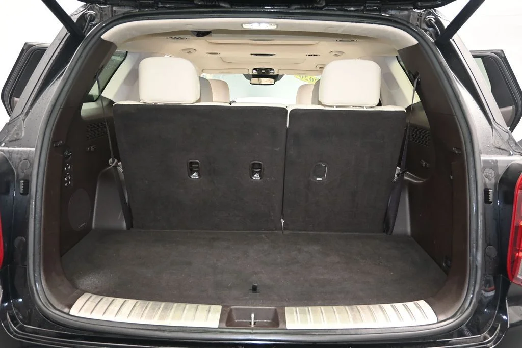 Used 2020 Becketts Black Hyundai Limited image 11