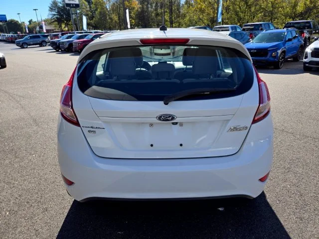 Used 2018 White Ford SE image 7