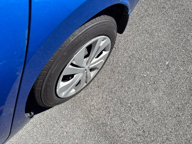 Used 2021 Blue Nissan 1.6 S image 25