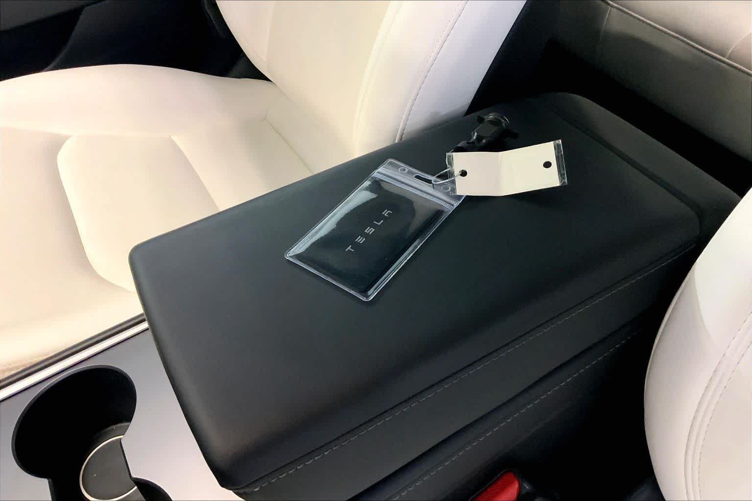 Used 2022 Midnight Silver Metallic Tesla Performance image 14
