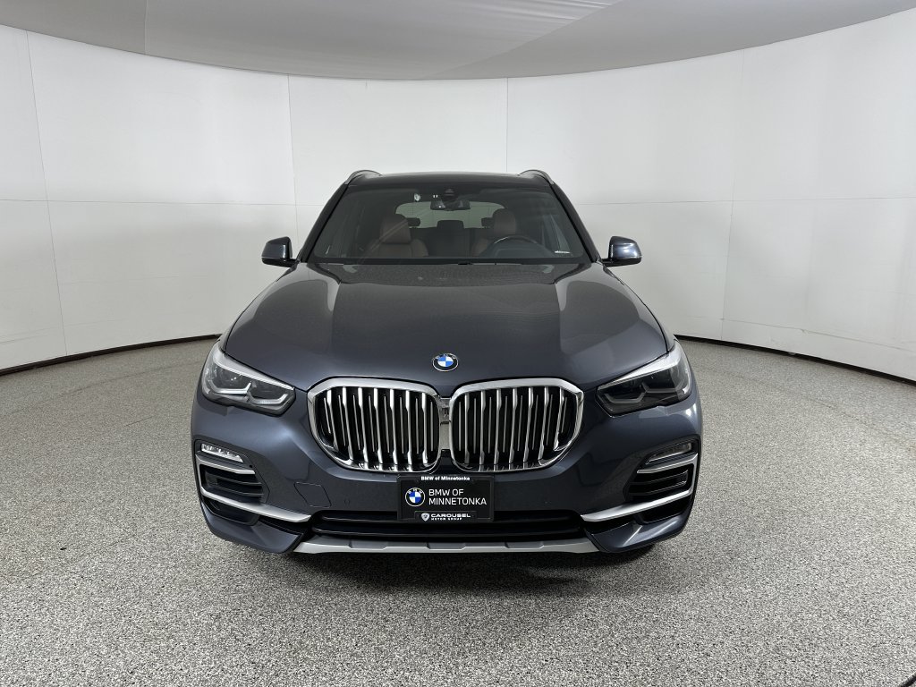 Used 2021 Arctic Grey Metallic BMW xDrive40i image 3