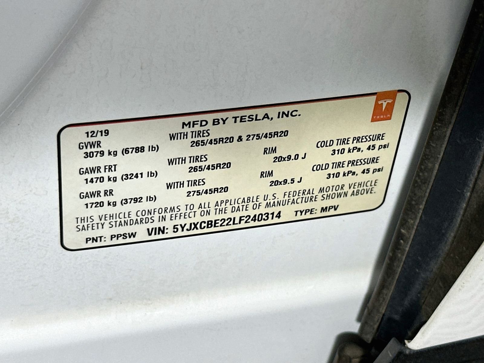 Used 2020 White Tesla Long Range image 34