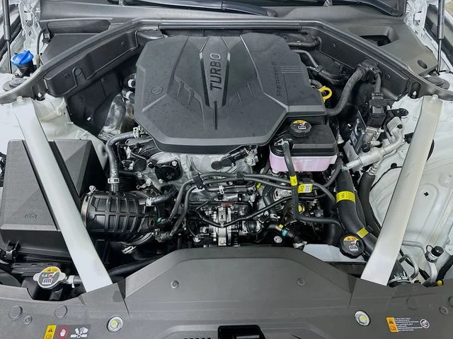 New 2025 Genesis G70 2.5T