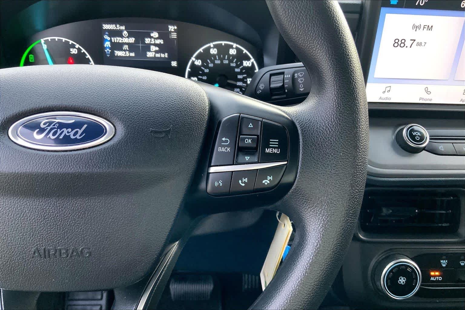 Used 2023 Cactus Gray Ford XL image 25