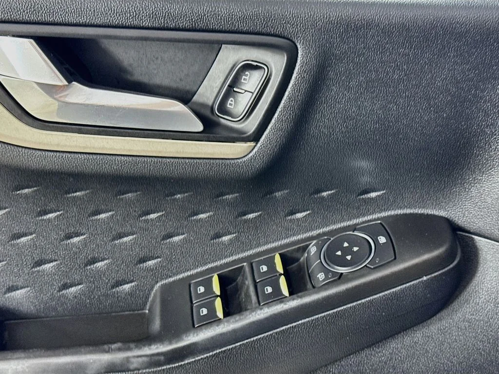 Used 2020 Black Ford SE image 21