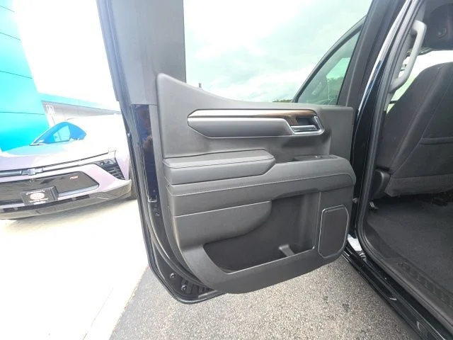 Used 2026 Black Chevrolet RST image 23