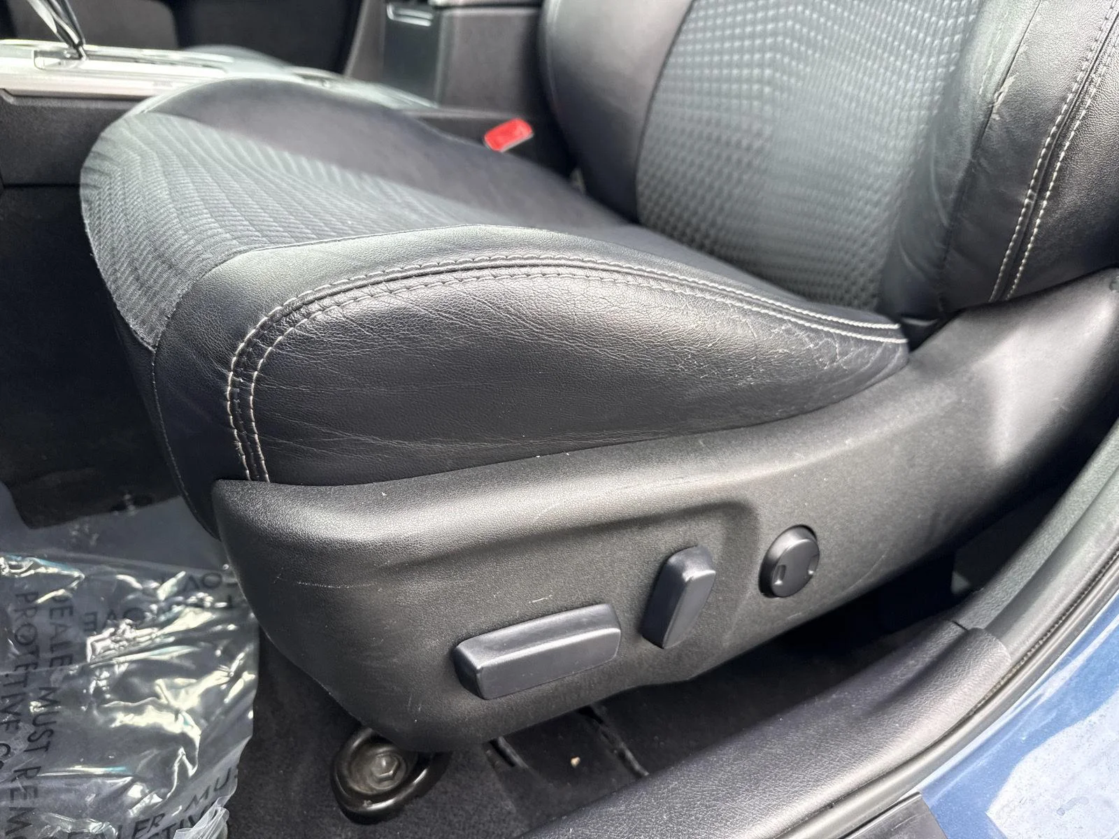 Used 2013 Magnetic Gray Metallic Toyota SE image 17