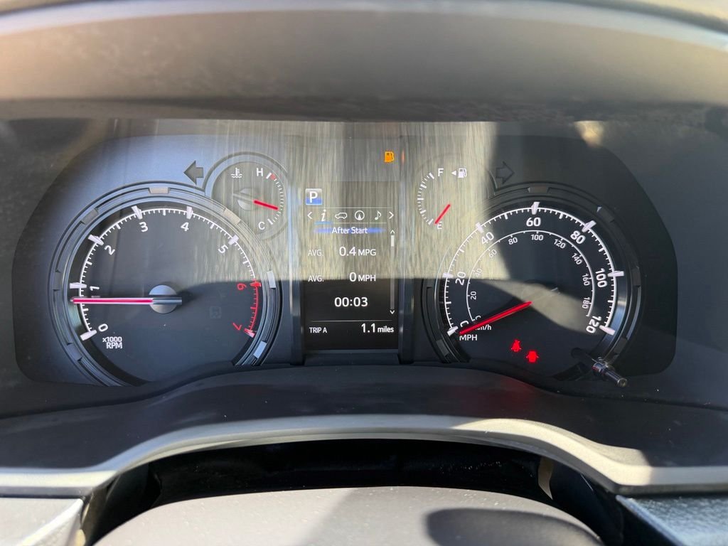 Used 2022 White Toyota SR5 image 20