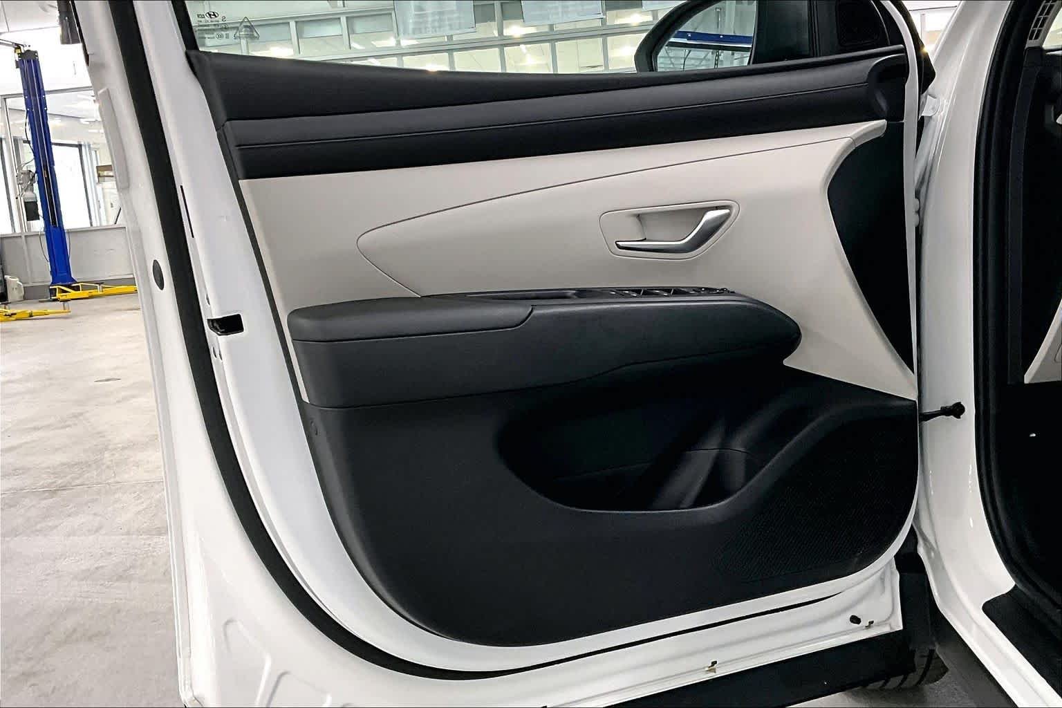 Used 2026 Serenity White Pearl Hyundai SEL image 22