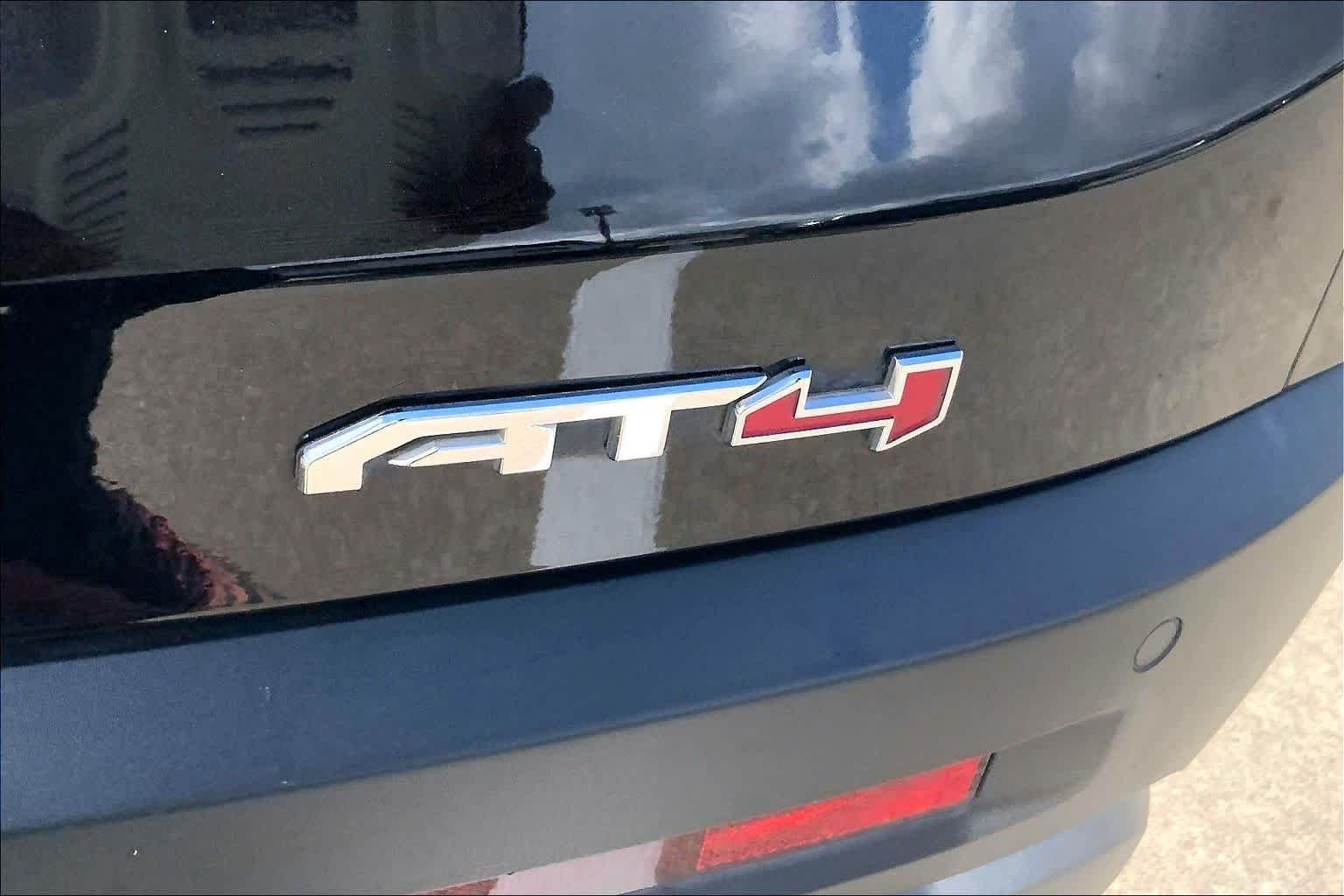 Used 2023 Ebony Twilight Metallic GMC AT4 image 15