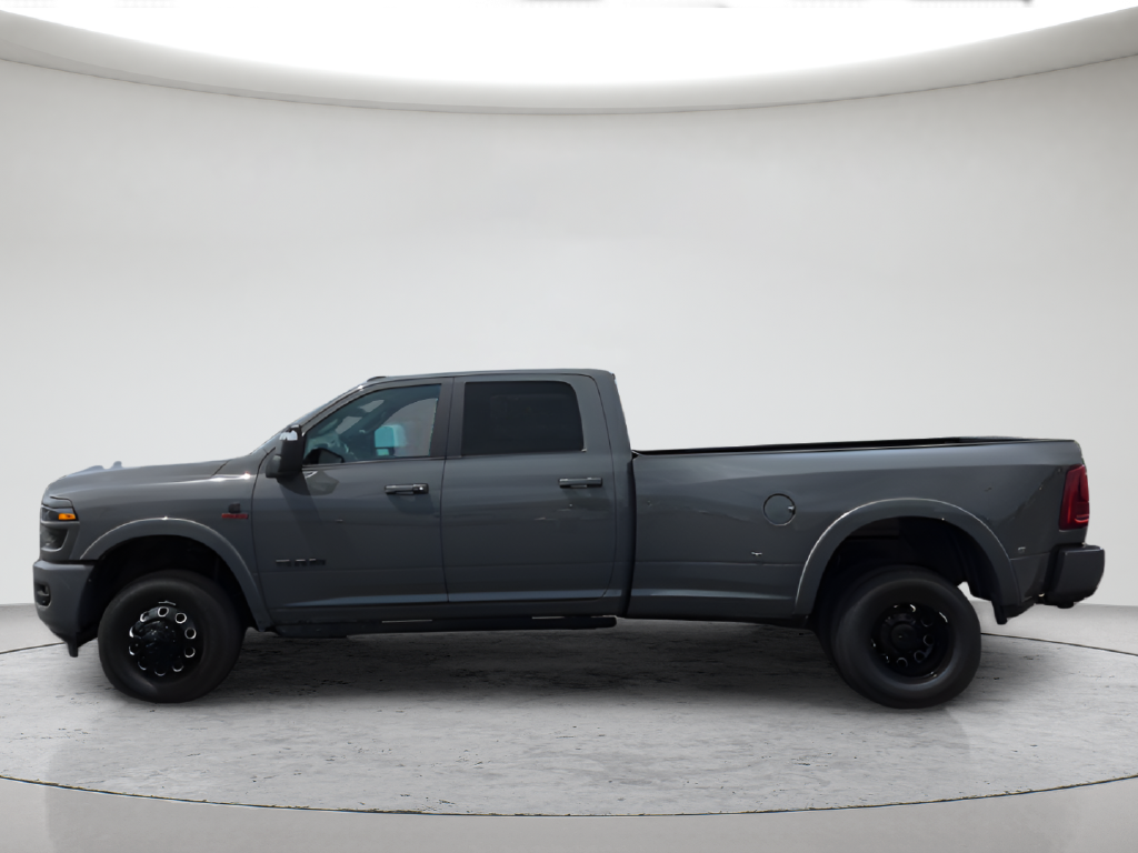 New 2026 Ceramic Gray Clear-Coat Exterior Paint RAM Limited image 8