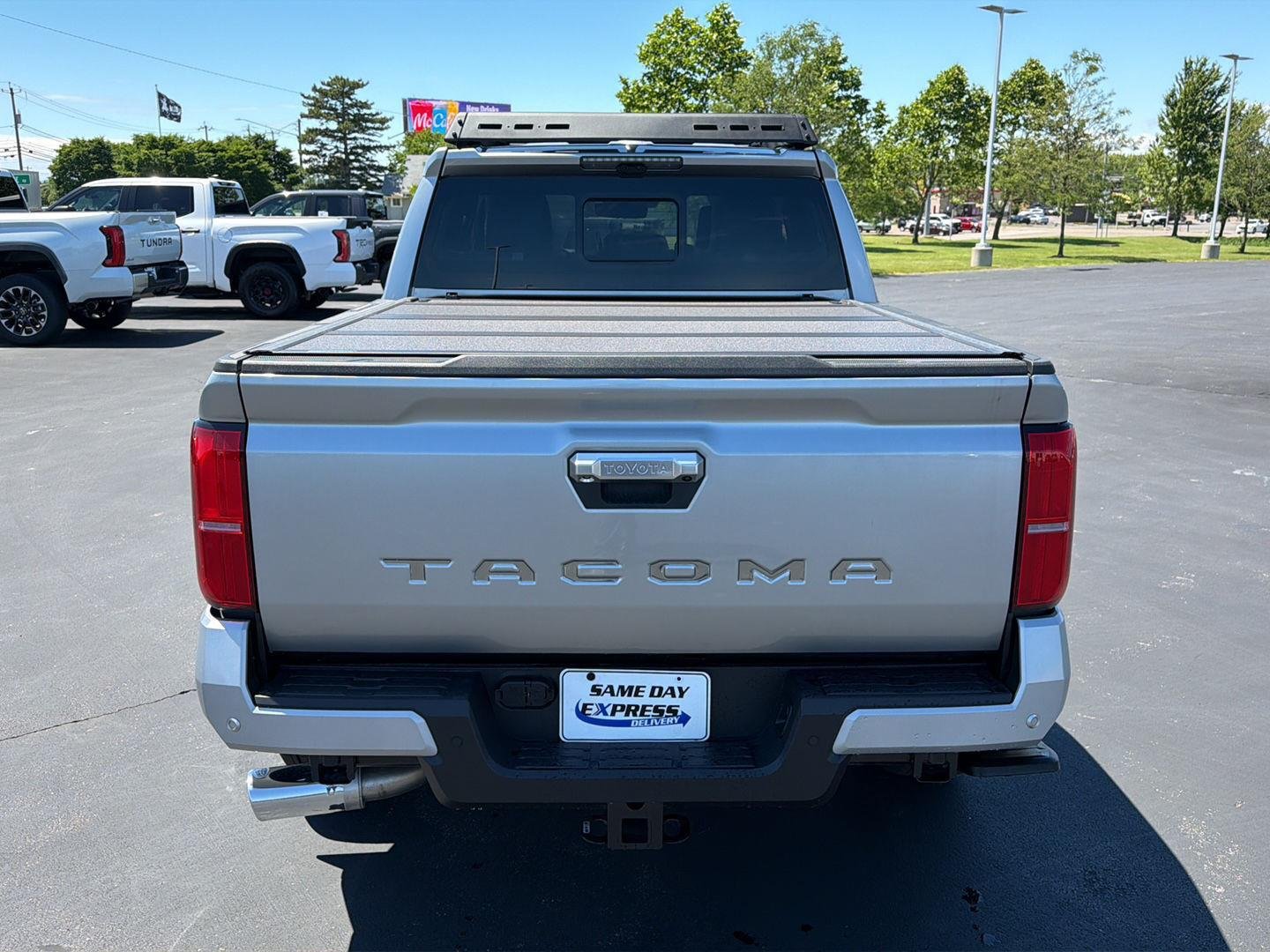 2026 Toyota Tacoma Limited - Photo 9