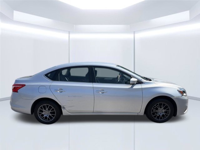 Used 2016 Silver Nissan S image 5