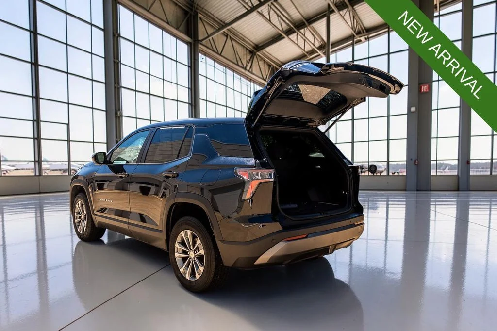 Used 2025 Black Chevrolet LT image 34