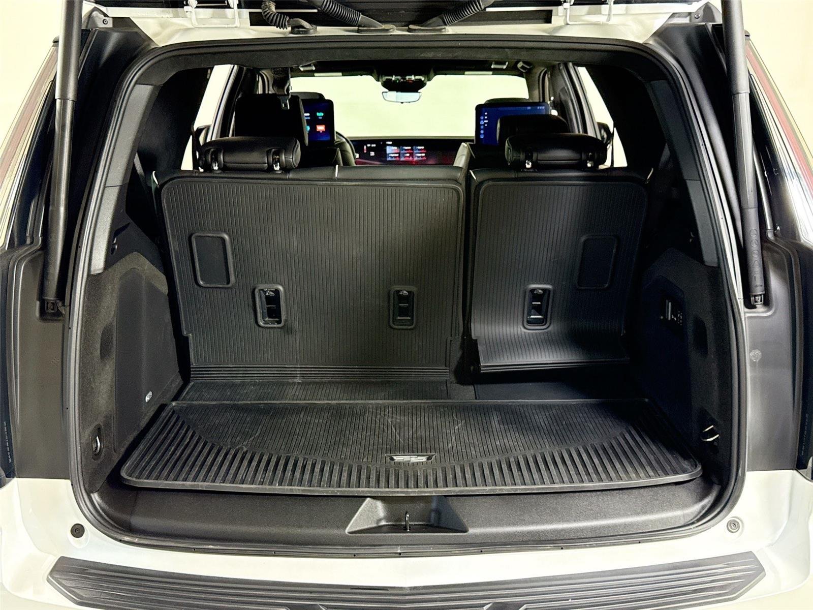 Used 2025 Crystal White Tricoat Cadillac AWD V-Series | Rear TVs | Super Cruise image 30