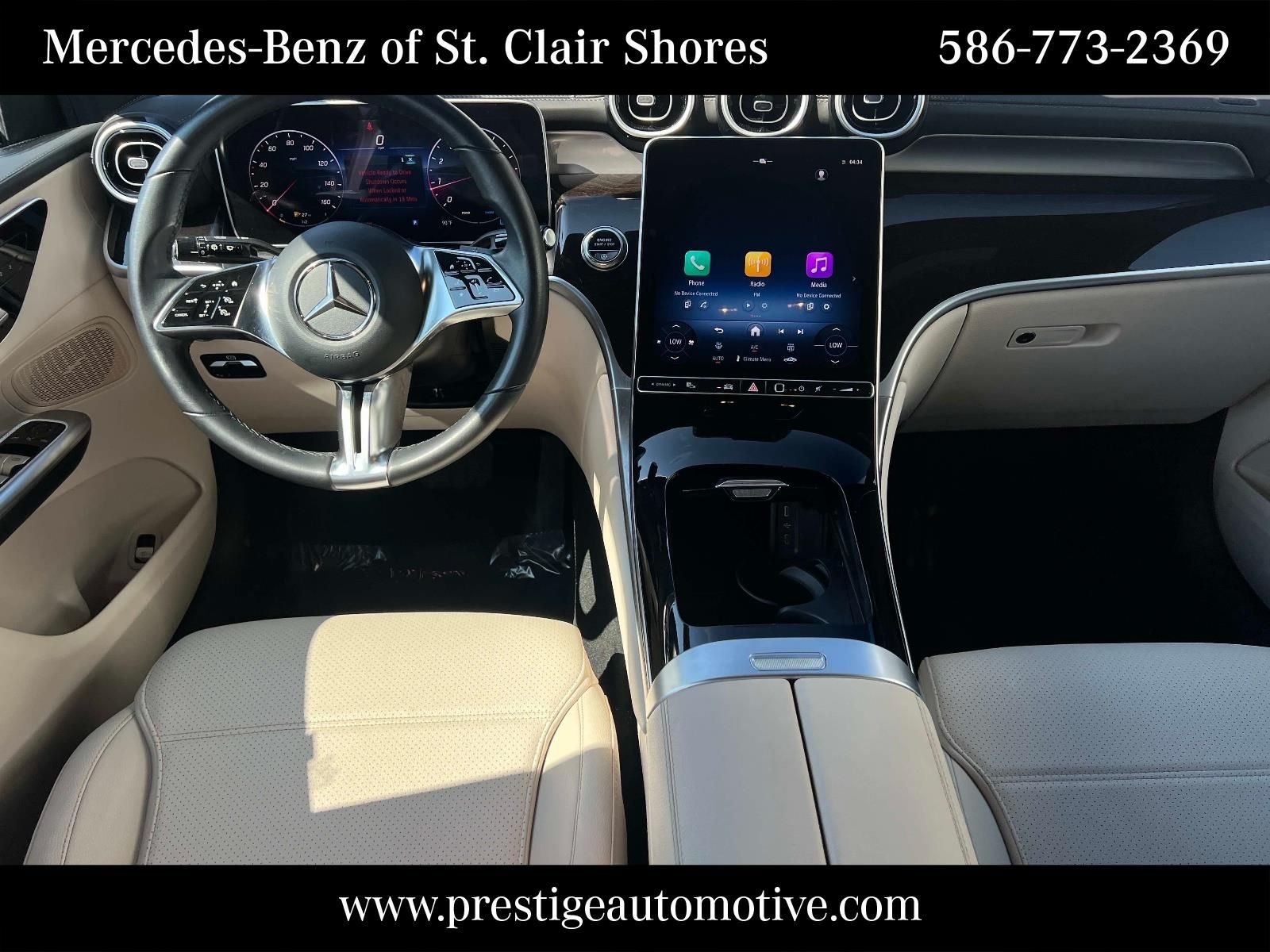 Certified Used 2025 White Mercedes-Benz GLC 300 image 16