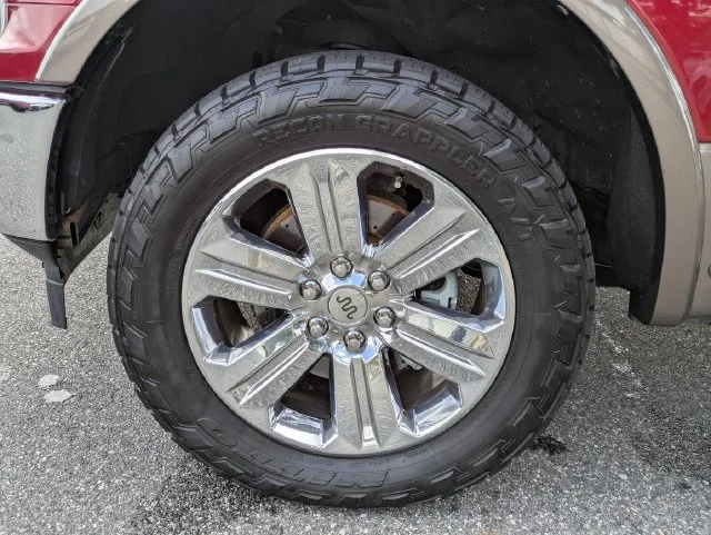 Used 2018 Ruby Red Metallic Ford King Ranch image 9