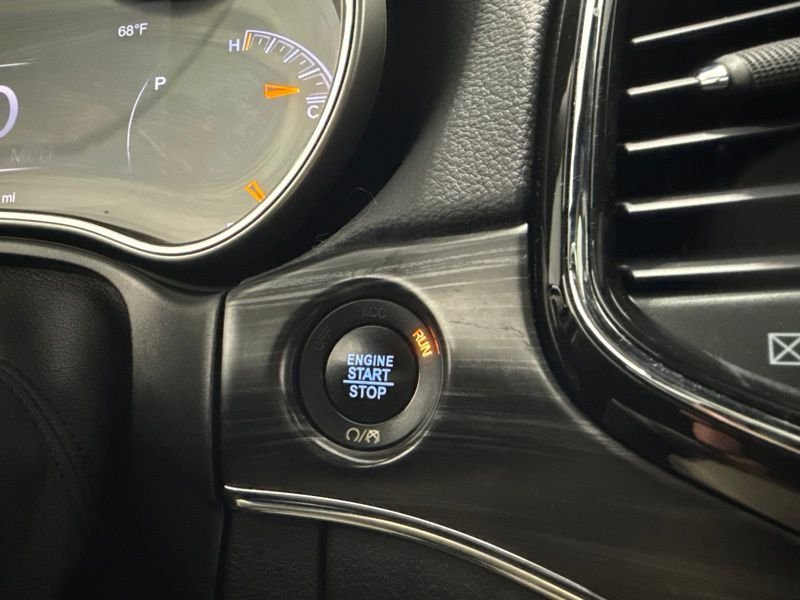 Used 2021 Black Jeep Limited image 28