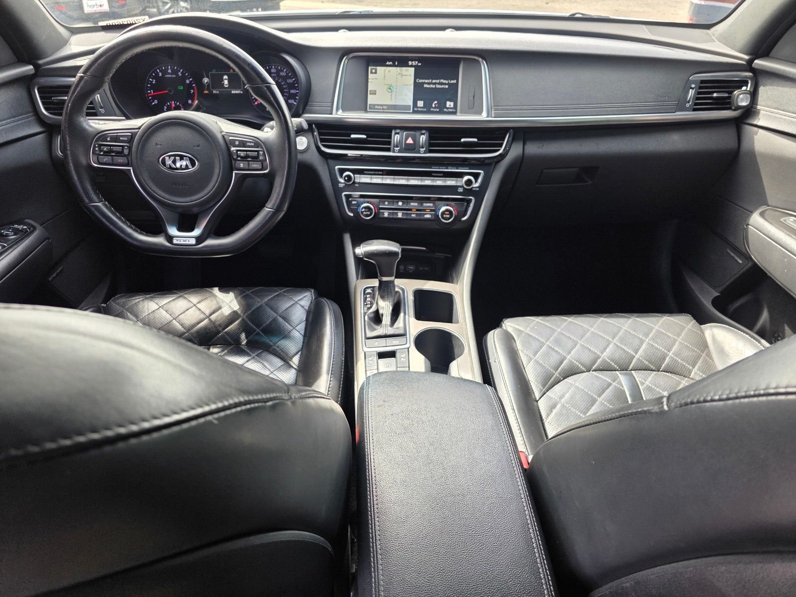 Used 2018 Snow White Pearl Kia SX image 14