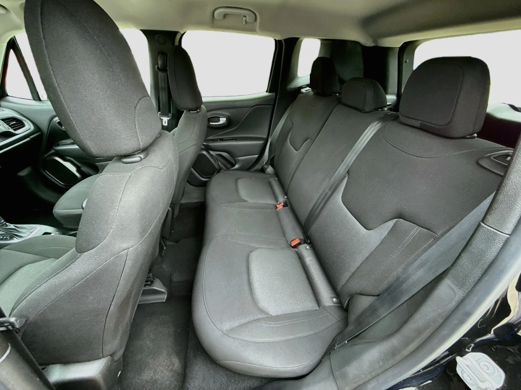 Used 2023 Black Clearcoat Jeep Latitude image 24