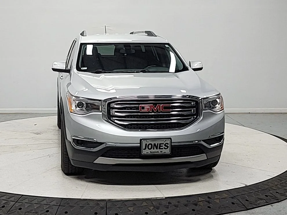 Used 2018 Silver GMC SLE-2 image 3