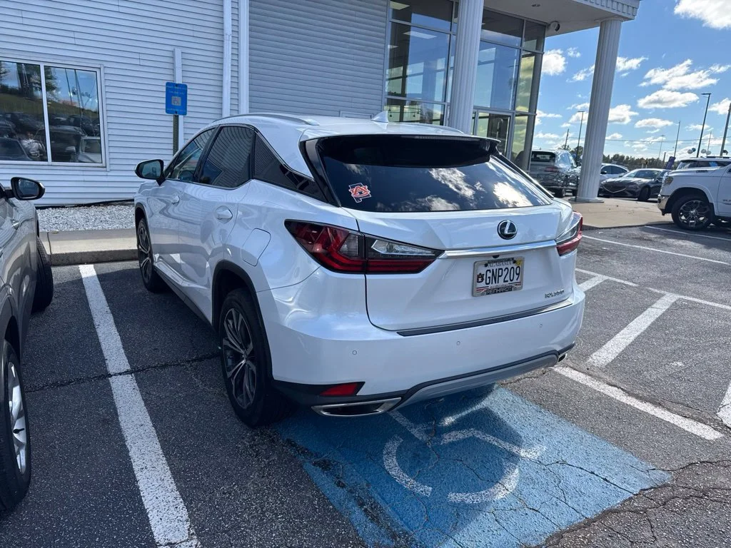 Used 2021 White Lexus 350 image 4
