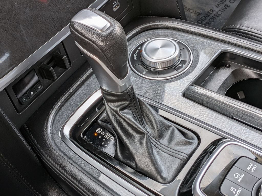 Used 2024 Silver Nissan SV image 31
