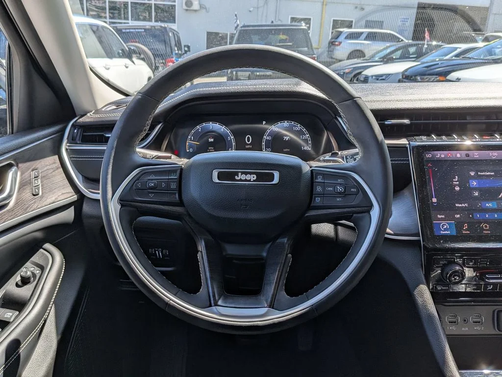 Used 2023 White Jeep Limited image 14