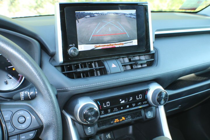 Used 2024 Ice Cap Toyota XLE image 12