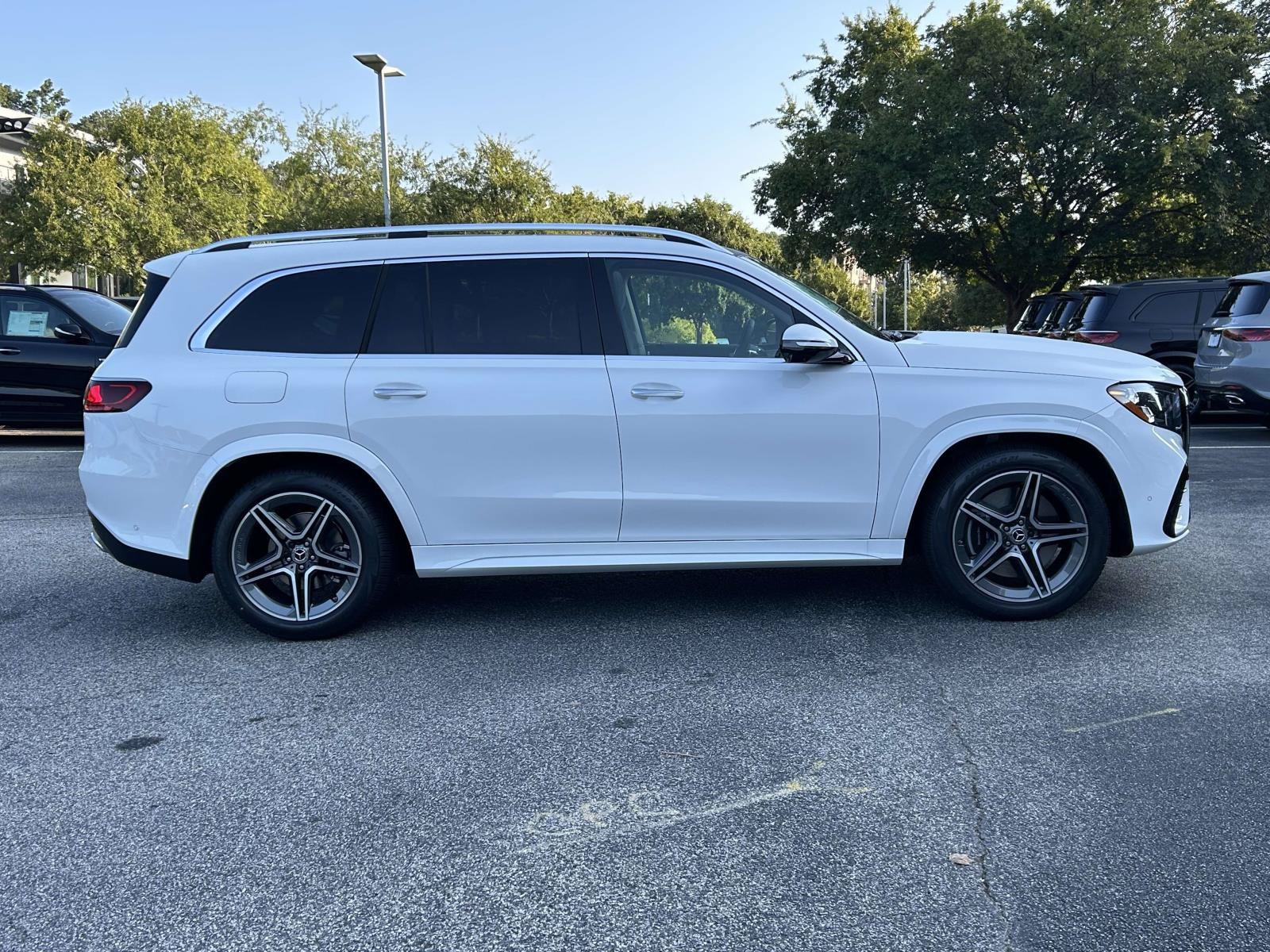 New 2027 Polar White Mercedes-Benz GLS 450 4MATIC® SUV image 7
