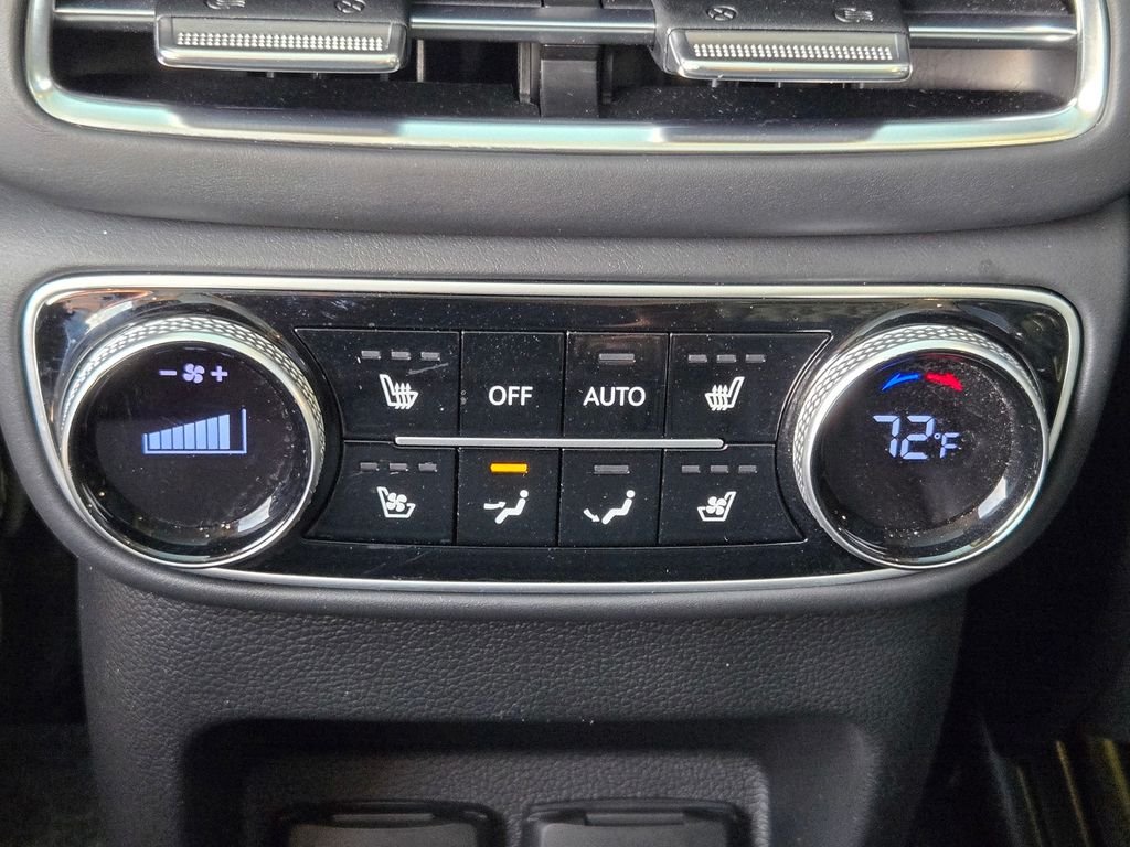 Used 2023 Silver Genesis 3.5T image 32