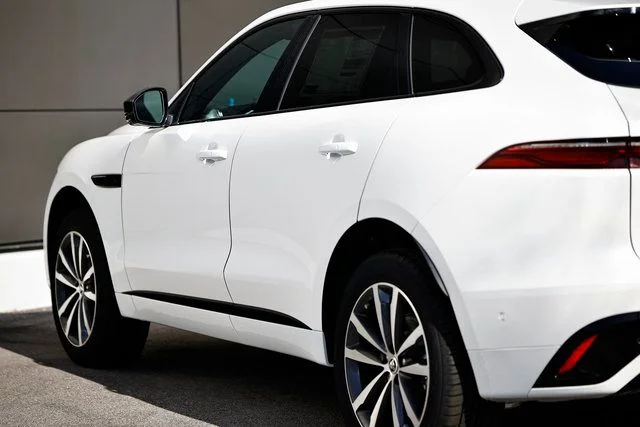 2026 Jaguar F-Pace R-Dynamic S - Photo 10