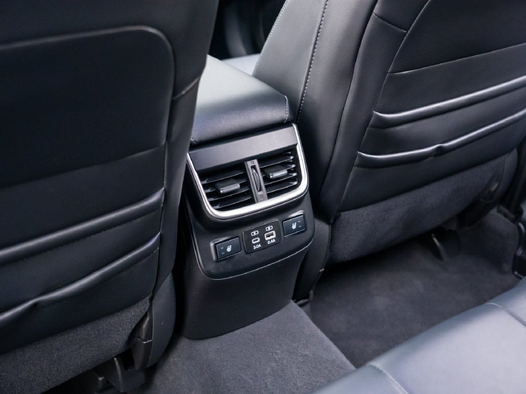 Used 2024 Ice Silver Metallic Subaru Touring image 19