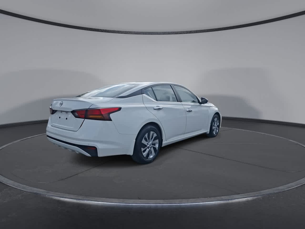 Certified Used 2024 Glacier White Nissan 2.5 S image 8