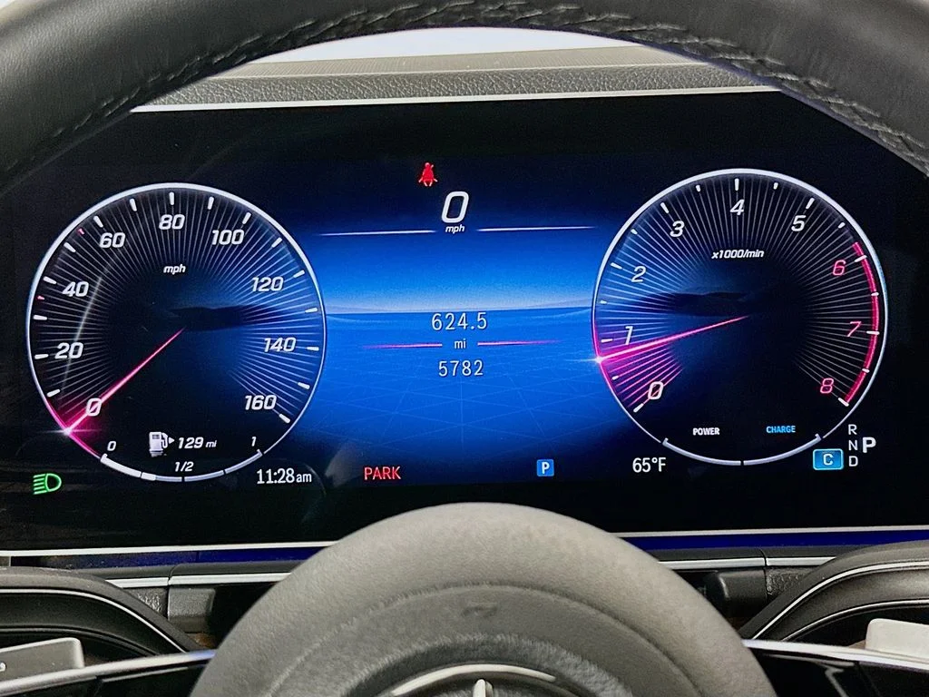 Used 2024 White Mercedes-Benz GLE 450 image 9