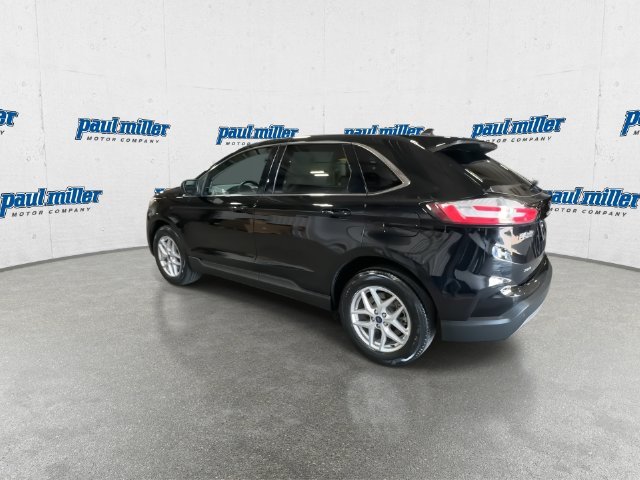 Certified Used 2022 Black Ford SEL image 8