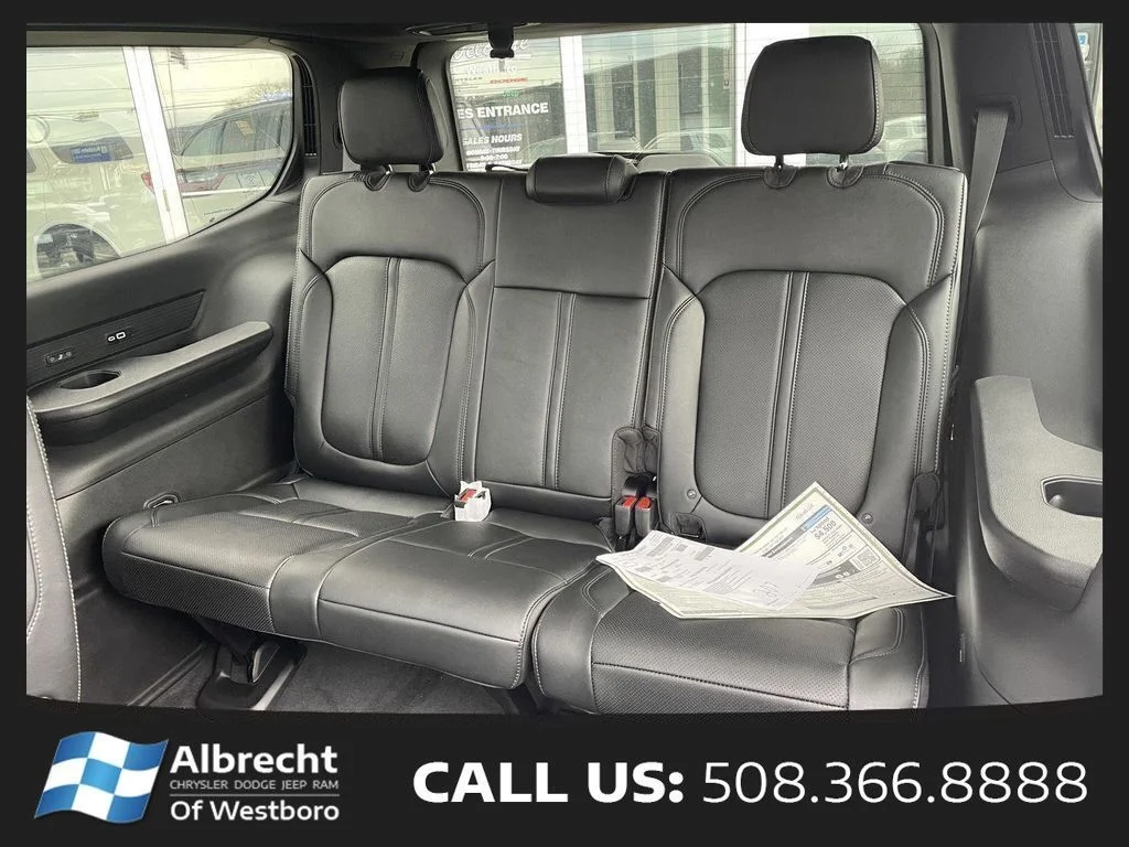 New 2026 Steel Blue Exterior Paint Jeep Limited Reserve image 13