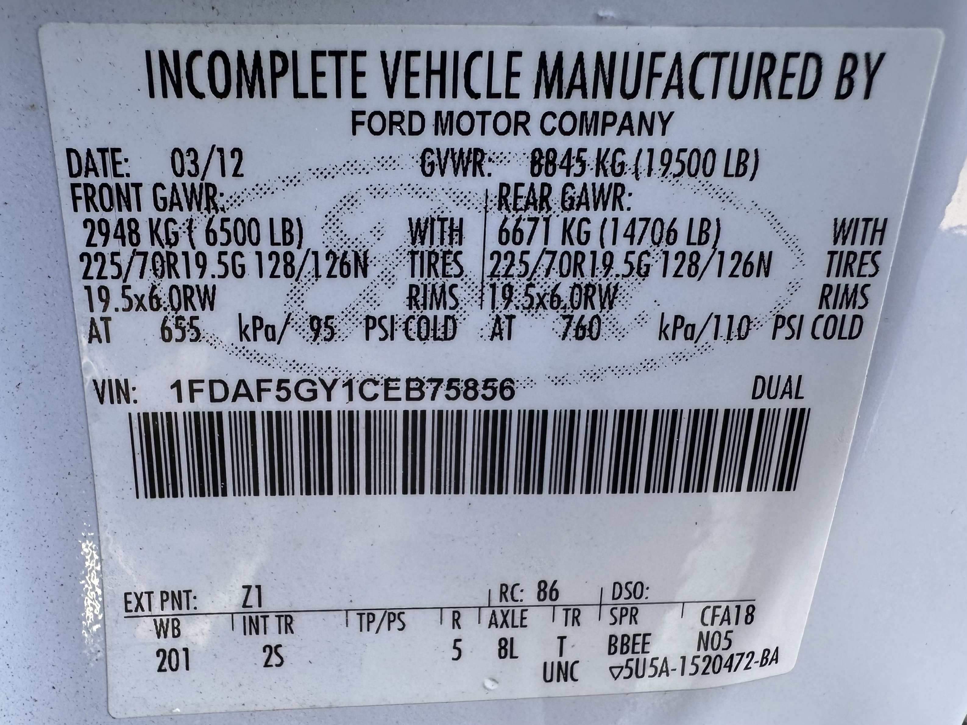 2012 Ford F-550 - Photo 21