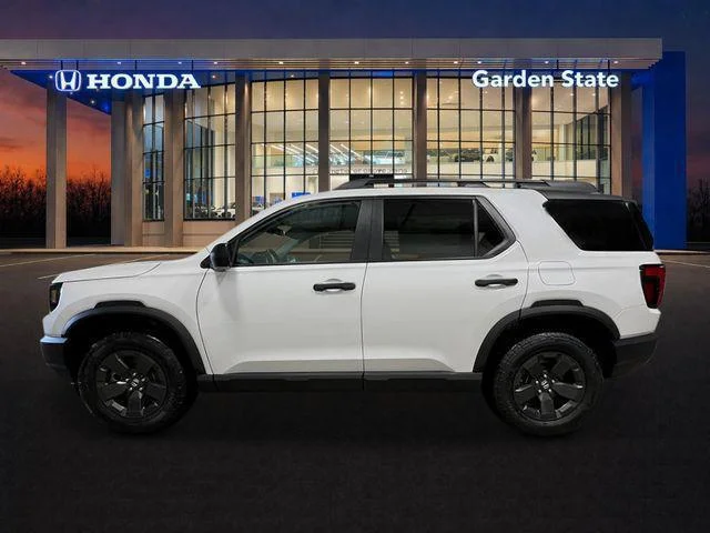New 2026 White Honda AWD RTL image 2