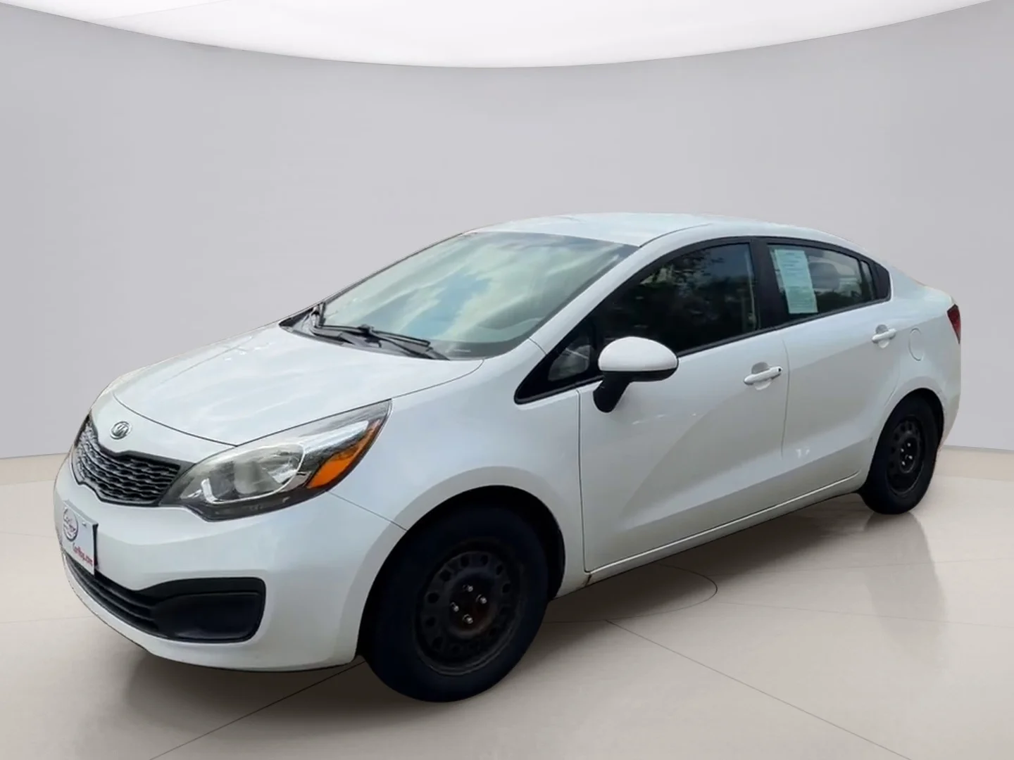 Used 2013 White Kia LX image 1