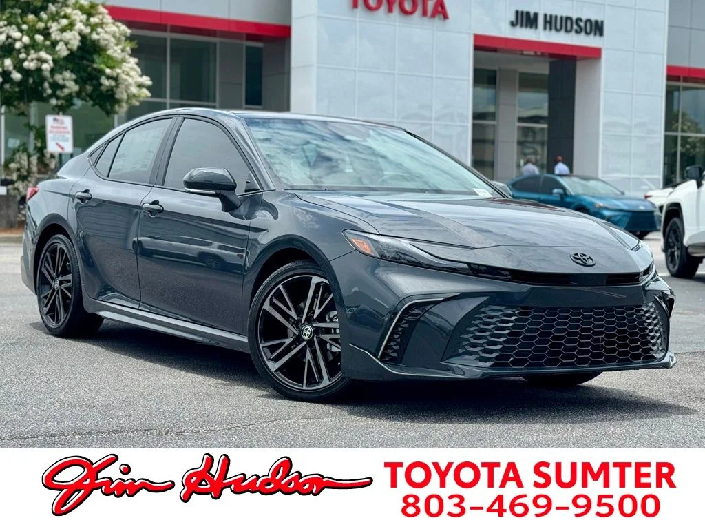 2026 Toyota Camry XSE Hybrid's photo