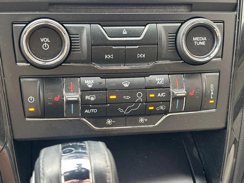 Used 2018 White Ford XLT image 14