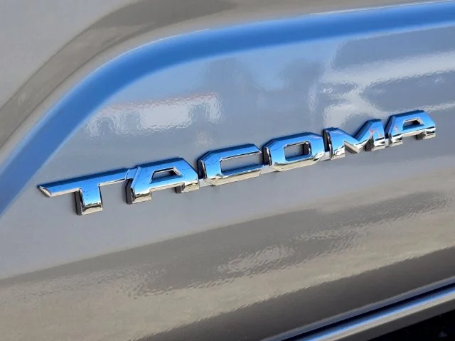 Used 2025 Silver Toyota SR5 image 21